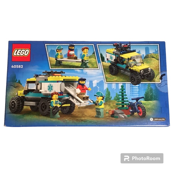Lego City 4x4 Off-Road Ambulance Rescue Set (#40582) - Picture 2 of 7